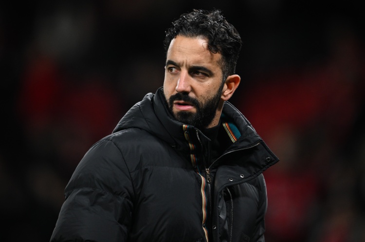 阿莫林：我們蓄勢(shì)待發(fā)必須贏(yíng)下伊鎮(zhèn)；不能在處于劣勢(shì)后才開(kāi)始專(zhuān)注